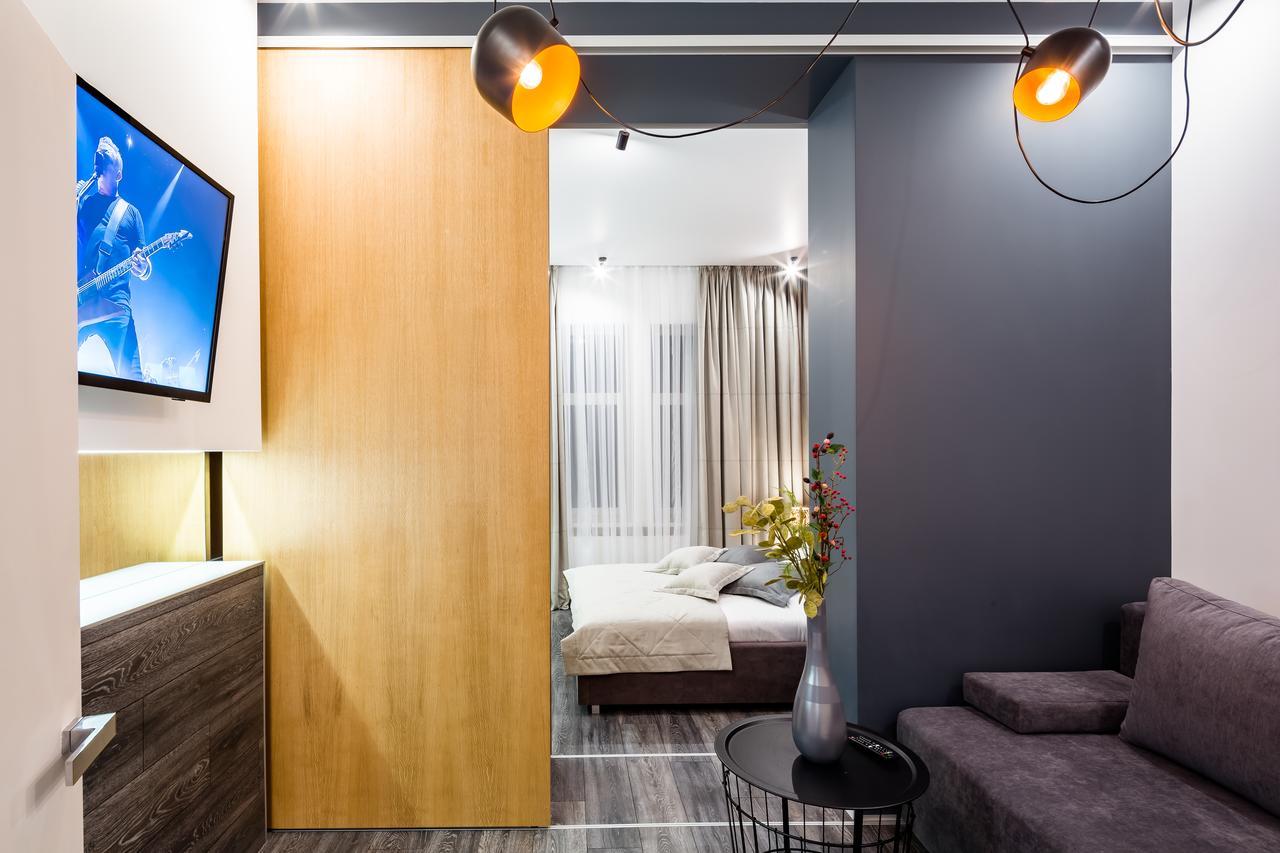 Arkadija - Filatova Appartement Lviv Buitenkant foto